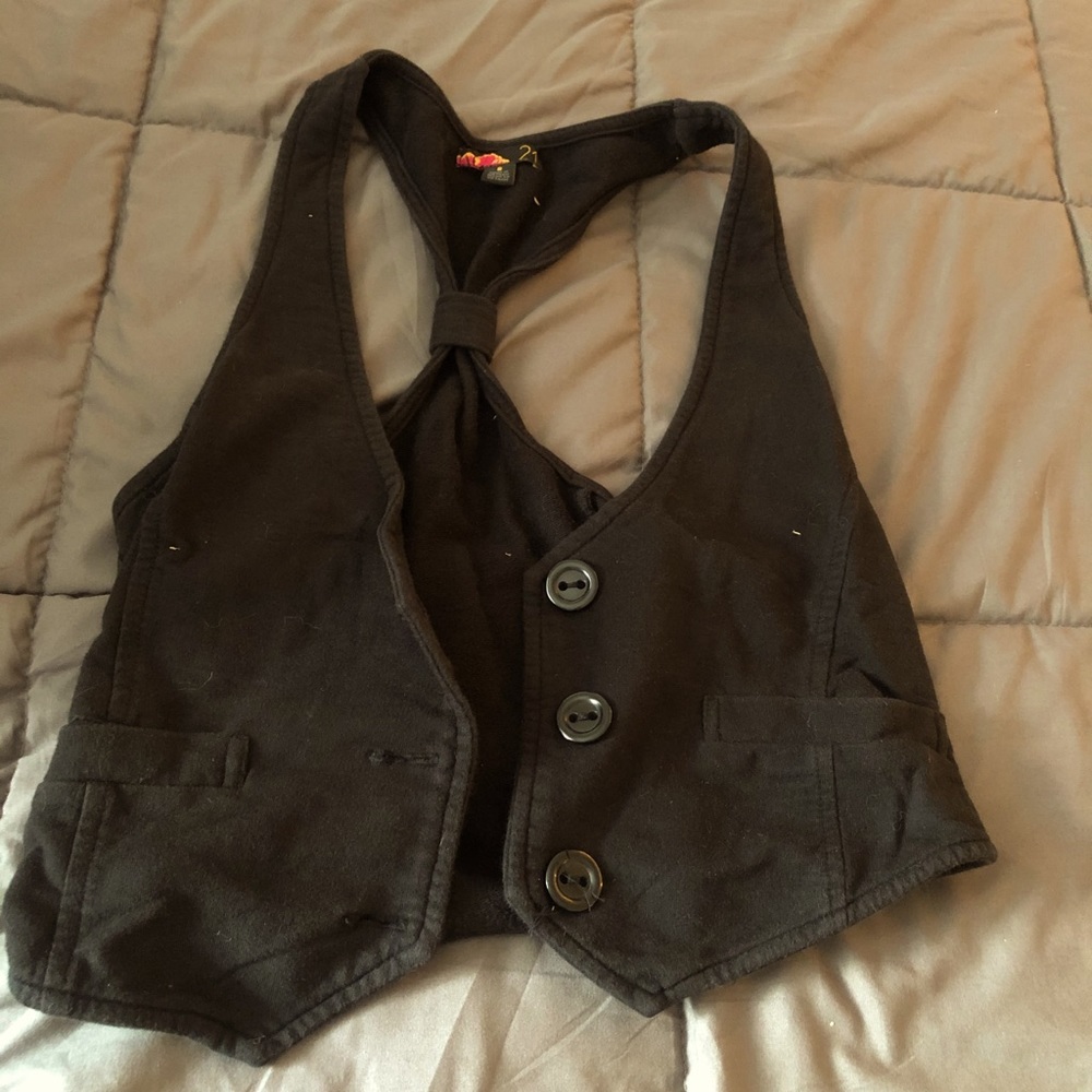 Cropped vest